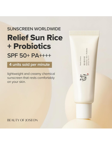 Beauty of Joseon Revive Eye Serum Ginseng + Retinal ögonserum med gul krämig textur som doseras