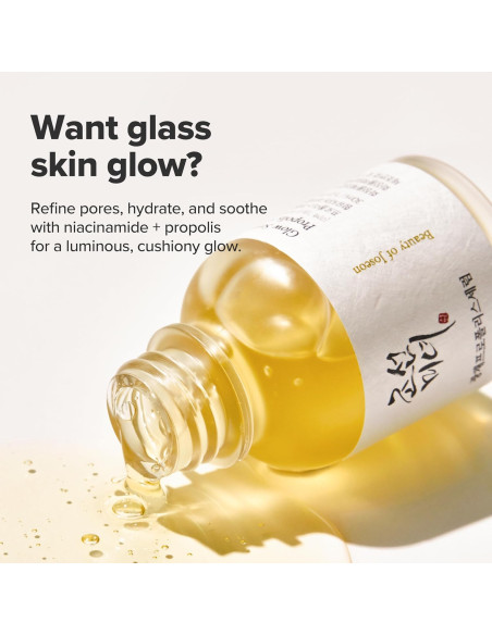 Beauty of Joseon Glow Serum applicerat från flaska för glaslik hud med lyster